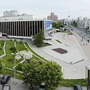 3* Hotel 7 Sky On Yevhena Konovaltsia